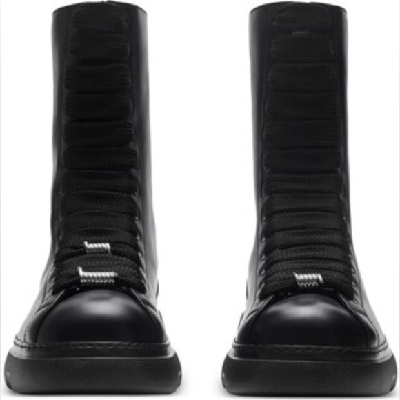 Burberry ranger leather lace up boots size 37 - Picture 2 of 13